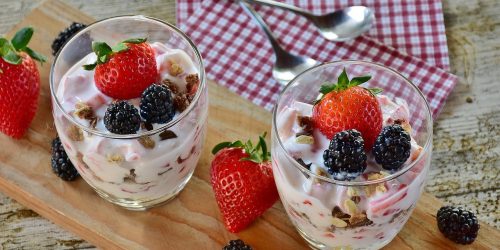strawberry dessert, strawberries, blackberries-2191973.jpg